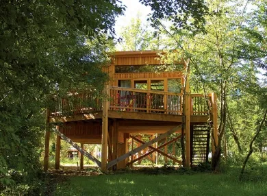 Camping - Chamalières-sur-Loire - Auvergne - CosyCamp