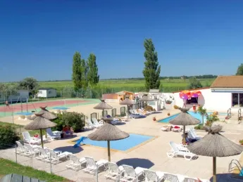 Camping - Albaron sur Arles - Provence-Alpes-Côte d'Azur - Crin Blanc