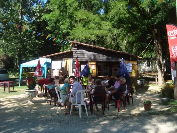 Camping - Le Change - Aquitaine - Camping d'Auberoche