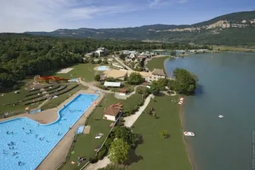 Camping - Montalieu-Vercieu - Rhône-Alpes - Camping de la Vallée Bleue