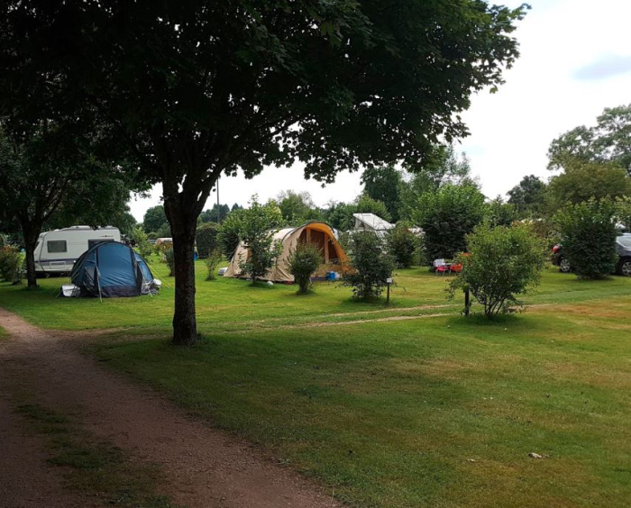 Camping des 2 Rives - Étang-sur-Arroux