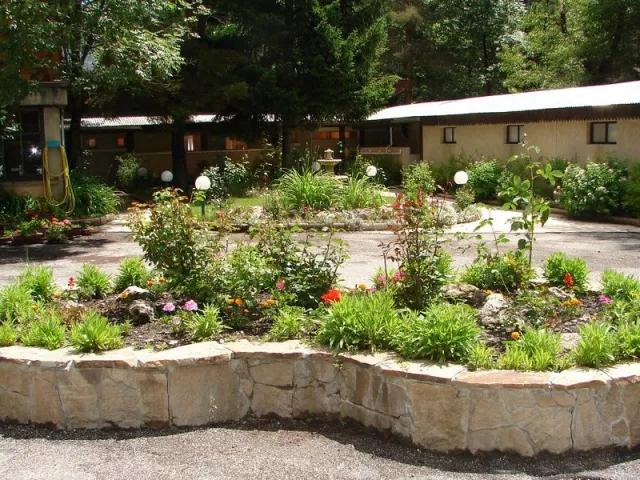 Camping - Serre Chevalier 1200 - Briançon - Provence-Alpes-Côte d'Azur - Camping des 5 Vallées