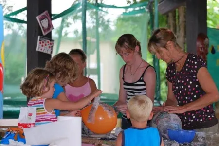 Camping - Salles - Aquitaine - des Bastides