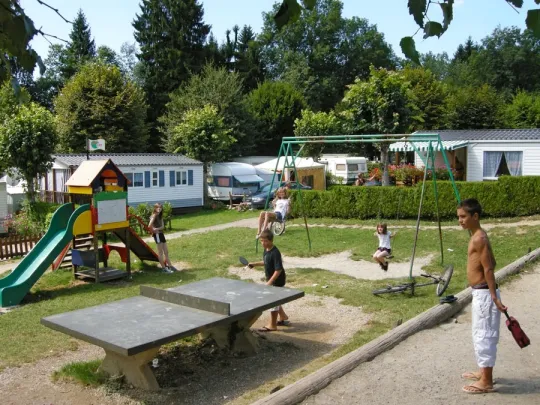 Camping - Novalaise - Rhône-Alpes - des Chavannes