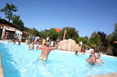 Camping - Grayan-et-l'Hôpital - Aquitaine - des Familles