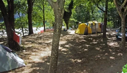 Camping - Vallon-Pont-d'Arc - Rhône-Alpes - Camping des Tunnels