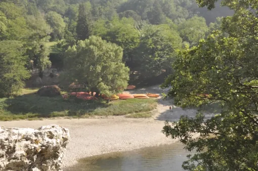Camping - Vallon-Pont-d'Arc - Rhône-Alpes - Camping des Tunnels