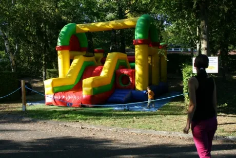 Camping - Pomeys - Rhône-Alpes - Camping d'Hurongues