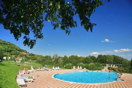 Camping - Châtillon - Franche-Comté - Domaine de l'Epinette