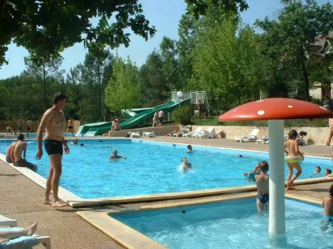 Camping - Monfaucon - Aquitaine - Domaine de l'Etang de Bazange