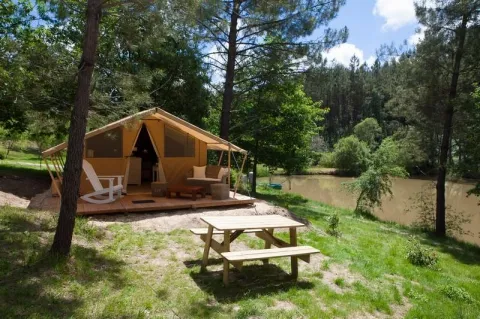 Camping - Monfaucon - Aquitaine - Domaine de l'Etang de Bazange