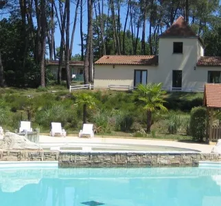 Camping - Tamniès - Aquitaine - Domaine des Grands Pins