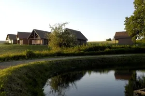 Camping - Dompierre-les-Ormes - Bourgogne - Domaine des Monts du Maconnais