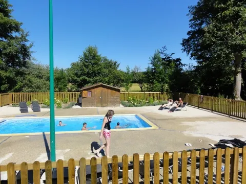 Camping - Louvemont - Champagne-Ardennes - Domaine du Buisson