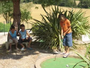 Camping - Auch - Midi-Pyrénées - Domaine Le Castagné