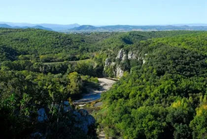 Camping - Saint-Privat-de-Champclos - Languedoc-Roussillon - Domaine le Clos des Capitelles