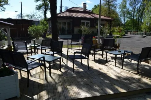 Camping - Gourdon - Midi-Pyrénées - Domaine le Quercy