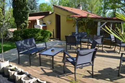 Camping - Gourdon - Midi-Pyrénées - Domaine le Quercy