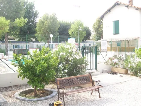 Camping - Antibes - Provence-Alpes-Côte d'Azur - Douce France
