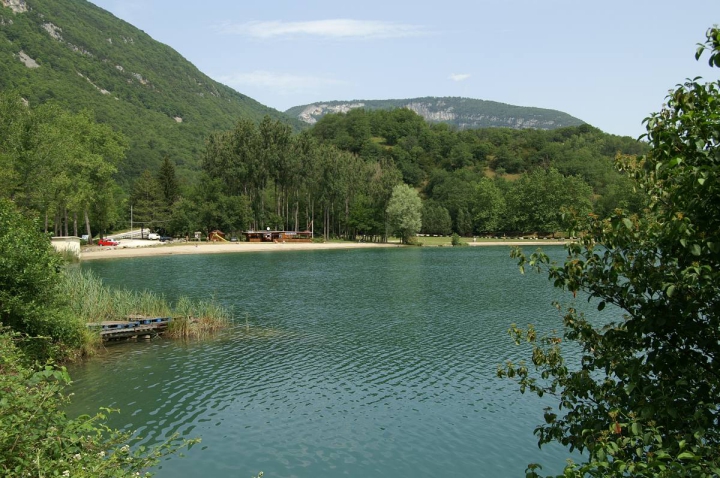 Camping du Lac - Virieu-le-Grand