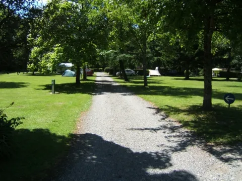 Camping - Leval - Franche-Comté - Camping du lac de la Seigneurie