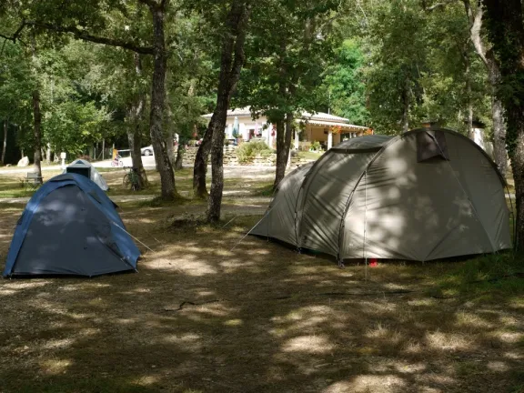 Camping - Saint-Amand-de-Vergt - Aquitaine - Camping du Lac de Neufont