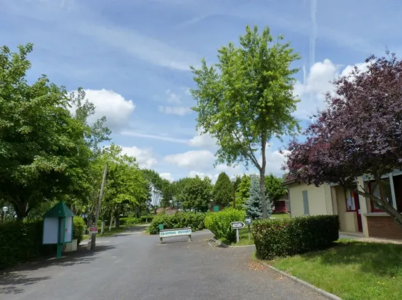 Camping - Les Ancizes-Comps - Auvergne - Camping du Viaduc des Fades