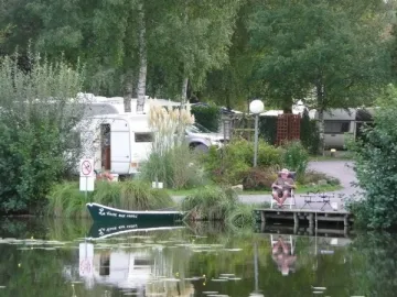 Camping - Séraucourt-le-Grand - Picardie - Camping du Vivier aux Carpes