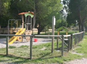 Camping - Châteauneuf-de-Gadagne - Provence-Alpes-Côte d'Azur - Fontisson