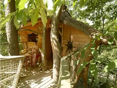Camping - Saint-Chéron - Ile de France - La Forêt d'Azalée
