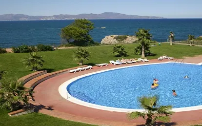 Camping - L'Escala - Costa Brava - Illa Mateua