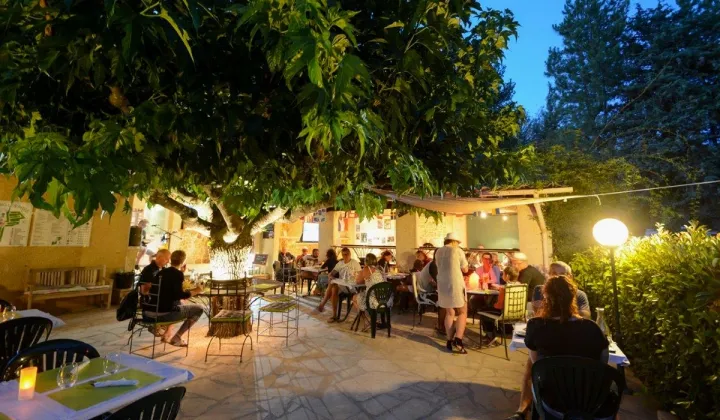 Camping - Aups - Provence-Alpes-Côte d'Azur - l'Oasis du Verdon