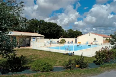Camping - Breuillet - Poitou-Charentes - La Belle Etoile