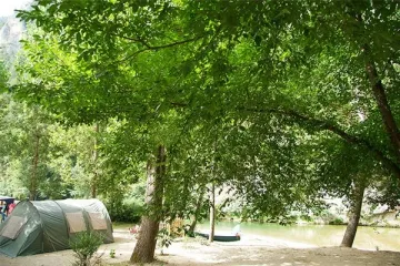 Camping - Les Vignes - Languedoc-Roussillon - La Blaquière