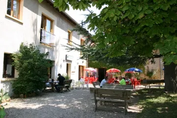 Camping - Anneyron - Rhône-Alpes - La Châtaigneraie