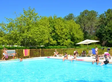 Camping - Saint-Paul-en-Born - Aquitaine - La Clairière