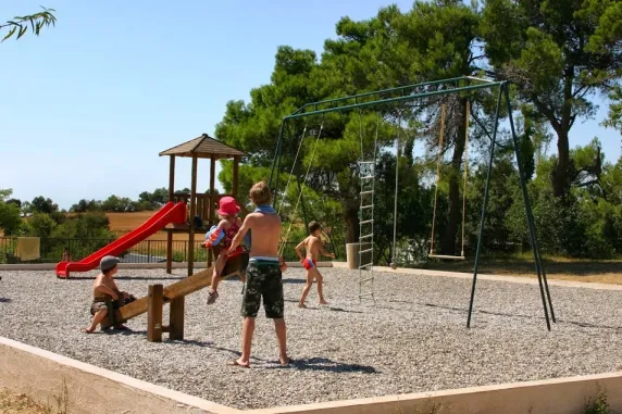 Camping - Rustiques - Languedoc-Roussillon - La Commanderie