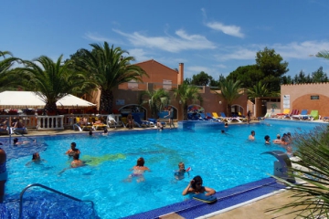 Camping - La Croix du Sud - Le Barcarès - Languedoc-Roussillon - France Camping - La Croix du Sud - Le Barcarès - Languedoc-Roussillon - France