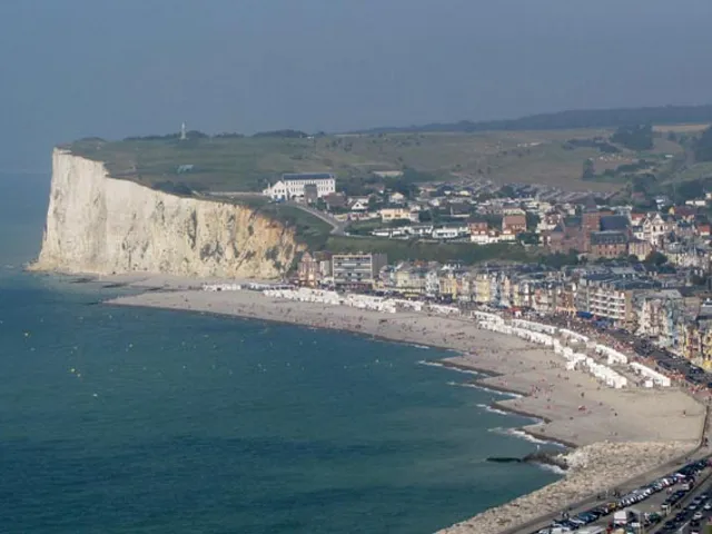 Camping - Mers-les-Bains - Picardie - La Falaise