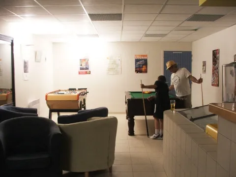 Camping - Buis-les-Baronnies - Rhône-Alpes - La Fontaine d'Annibal