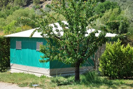 Camping - Buis-les-Baronnies - Rhône-Alpes - La Fontaine d'Annibal