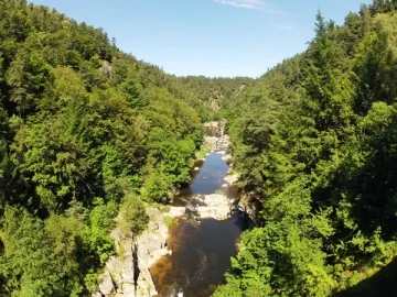 Camping - Saint-Didier-en-Velay - Auvergne - La Fressange