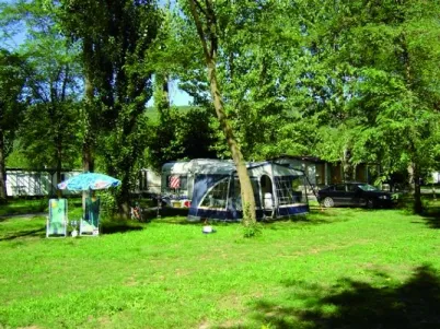 Camping - Néfiach - Languedoc-Roussillon - La Garenne