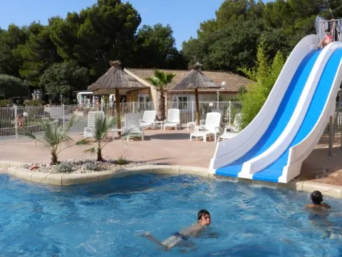 Camping - Sorgues - Provence-Alpes-Côte d'Azur - La Montagne