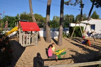 Camping - La Faute-sur-Mer - Pays de Loire - La Pinède