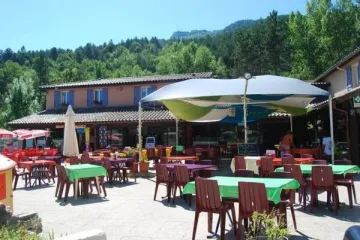 Camping - Die - Rhône-Alpes - La Pinède