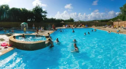 Camping - Plonévez-Porzay - Bretagne - La Plage de Treguer