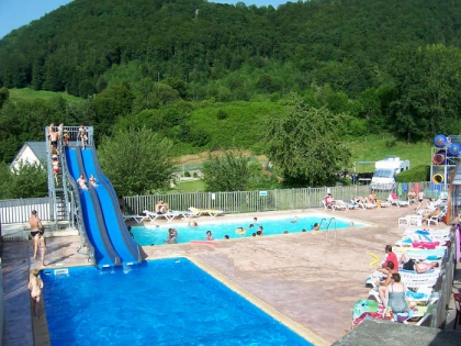 Camping La Pommeraie - Vic-sur-Cère