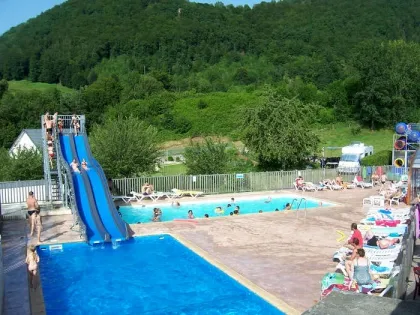 Camping - Vic-sur-Cère - Auvergne - La Pommeraie