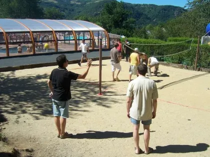Camping - Vic-sur-Cère - Auvergne - La Pommeraie